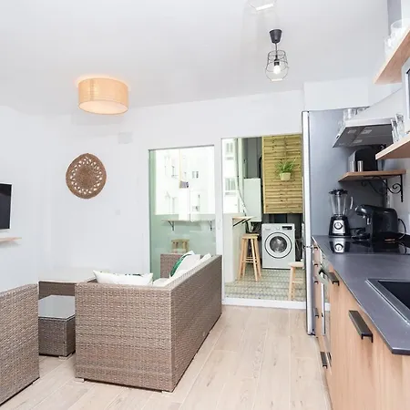 Bg9 Coliving By Loira 홈스테이 *